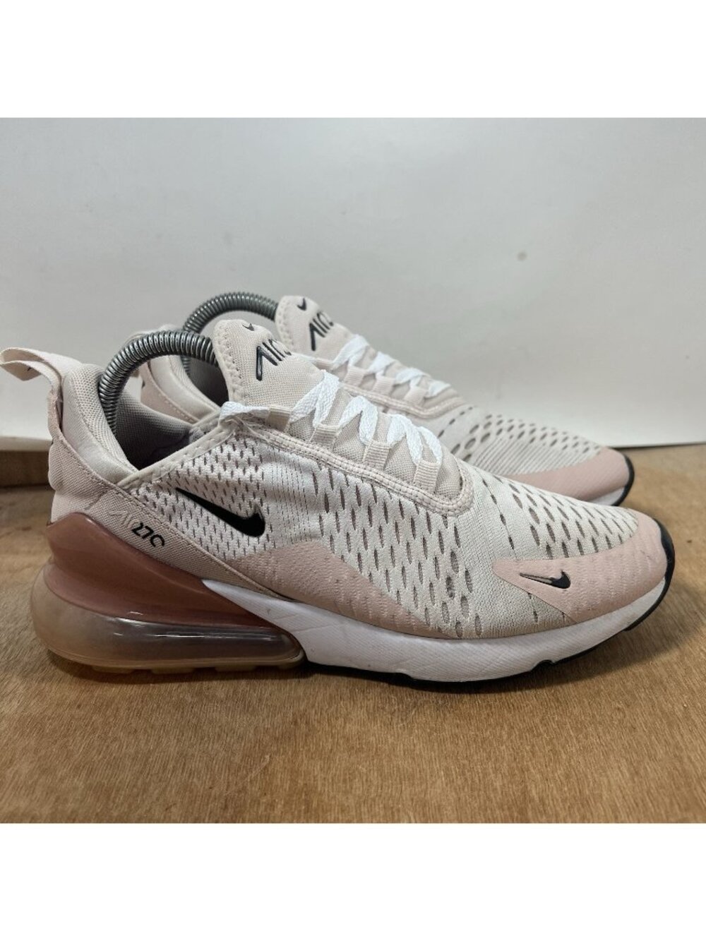 Nike Air Max 270 Shoes Women's 9 Light Soft Pink Road Running Athletic Sneakers